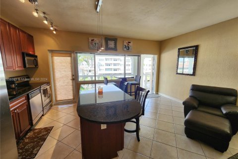 Copropriété à vendre à Fort Lauderdale, Floride: 1 chambre, 69.4 m2 № 1369066 - photo 12