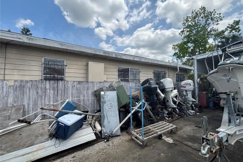 Commercial property in Tampa, Florida 111.11 sq.m. № 1276587 - photo 14