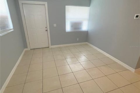 Duplex à vendre à Wildwood, Floride: 4 chambres, 124.86 m2 № 1285219 - photo 13