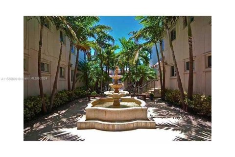 Купить кондоминиум в Майами-Бич, Флорида 37.44м2, № 1101908 - фото 2