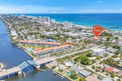 Condominio en venta en Deerfield Beach, Florida, 3 dormitorios, 187.76 m2 № 1142239 - foto 18