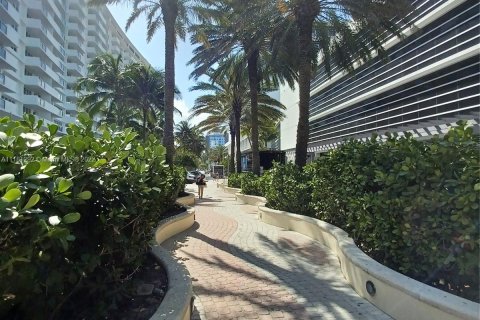 Copropriété à vendre à Miami Beach, Floride: 49.24 m2 № 2891 - photo 17