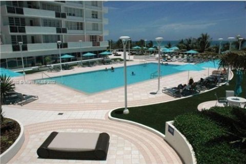 Condominio en venta en Miami Beach, Florida, 49.24 m2 № 2891 - foto 13