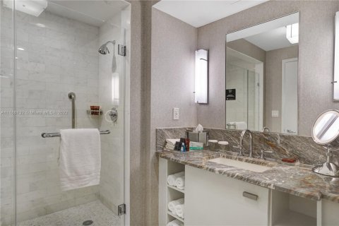 Condominio en venta en Fort Lauderdale, Florida, 1 dormitorio, 59.55 m2 № 5361 - foto 24