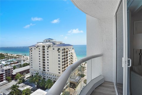 Condominio en venta en Fort Lauderdale, Florida, 1 dormitorio, 59.55 m2 № 5361 - foto 27