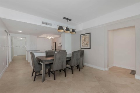 Condo in Aventura, Florida, 3 bedrooms  № 1419882 - photo 21