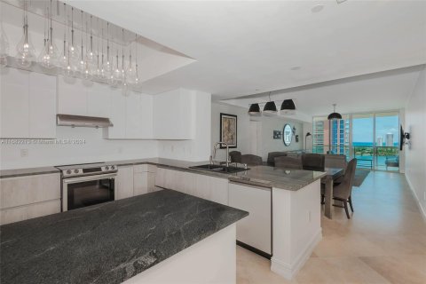 Condo in Aventura, Florida, 3 bedrooms  № 1419882 - photo 10