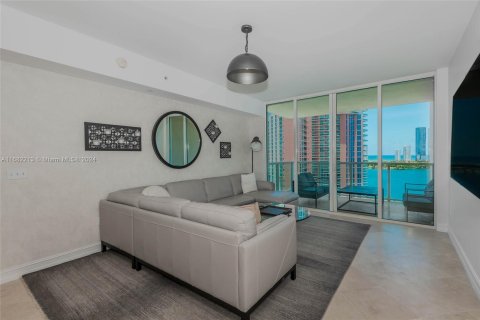 Condo in Aventura, Florida, 3 bedrooms  № 1419882 - photo 15