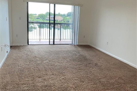 Condo in Sunrise, Florida, 2 bedrooms  № 1240219 - photo 8