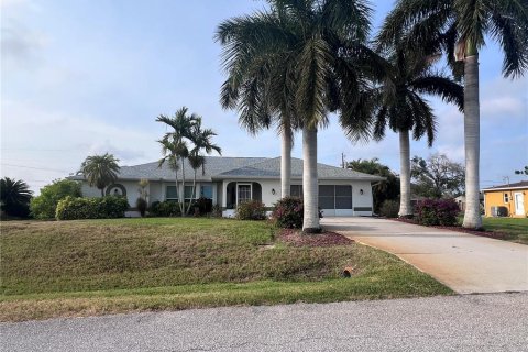 Villa ou maison à louer à Englewood, Floride: 3 chambres, 198.63 m2 № 1386334 - photo 3