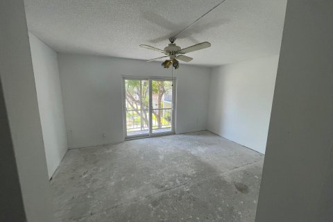 Touwnhouse à vendre à Dania Beach, Floride: 2 chambres, 113.62 m2 № 1231359 - photo 4