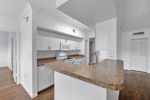 Condominio en venta en Pembroke Pines, Florida, 2 dormitorios, 104.98 m2 № 1231328 - foto 13
