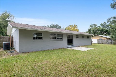 House in Ocala, Florida 3 bedrooms, 111.11 sq.m. № 1426807 - photo 24