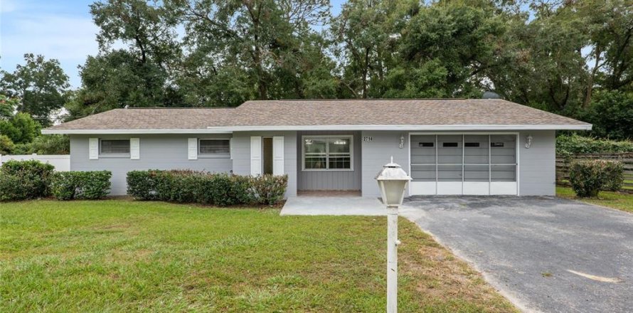 House in Ocala, Florida 3 bedrooms, 111.11 sq.m. № 1426807