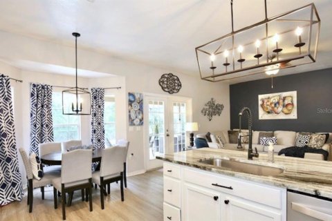 Casa en venta en Orlando, Florida, 5 dormitorios, 255.48 m2 № 1422581 - foto 5