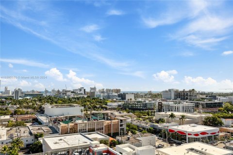 Condo in Miami Beach, Florida, 2 bedrooms  № 1184328 - photo 6