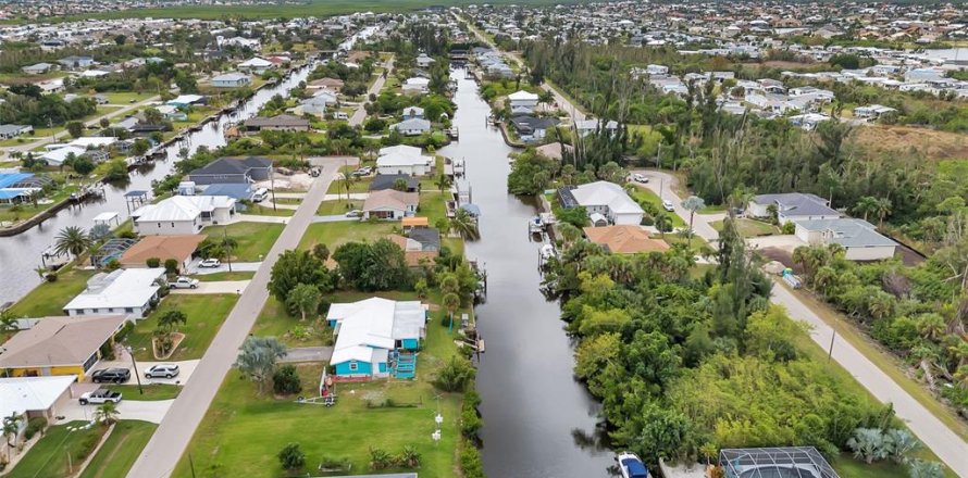 Terrain à Punta Gorda, Floride № 1334488