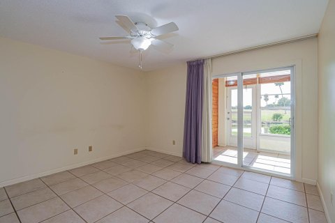 Condo in Vero Beach, Florida, 2 bedrooms  № 1163047 - photo 15