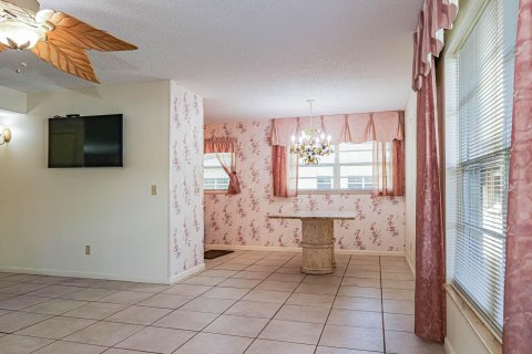 Condo in Vero Beach, Florida, 2 bedrooms  № 1163047 - photo 16