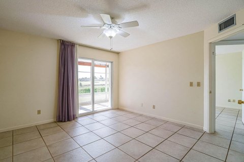 Condo in Vero Beach, Florida, 2 bedrooms  № 1163047 - photo 14