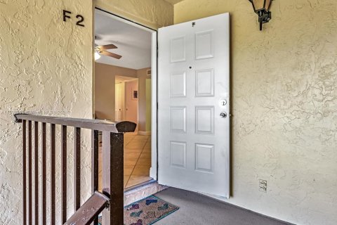 Condo in Greenacres, Florida, 2 bedrooms  № 1100492 - photo 2