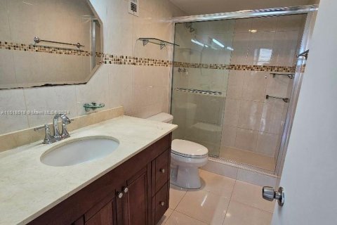 Copropriété à vendre à Miami, Floride: 2 chambres, 119.19 m2 № 1239789 - photo 16