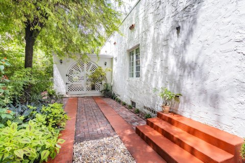 Casa en venta en Coral Gables, Florida, 3 dormitorios, 125.88 m2 № 1365348 - foto 19