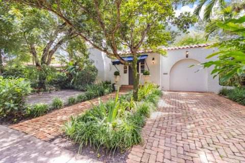 Casa en venta en Coral Gables, Florida, 3 dormitorios, 125.88 m2 № 1365348 - foto 2