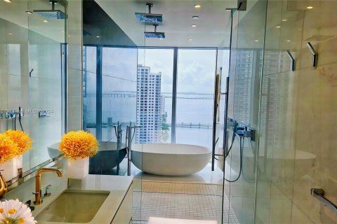 Condominio en venta en Miami, Florida, 4 dormitorios № 1369254 - foto 23