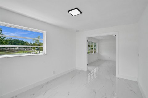 Villa ou maison à vendre à Pompano Beach, Floride: 4 chambres, 138.33 m2 № 1369253 - photo 30