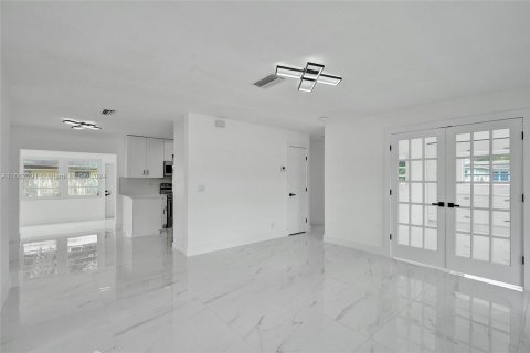 Villa ou maison à vendre à Pompano Beach, Floride: 4 chambres, 138.33 m2 № 1369253 - photo 17