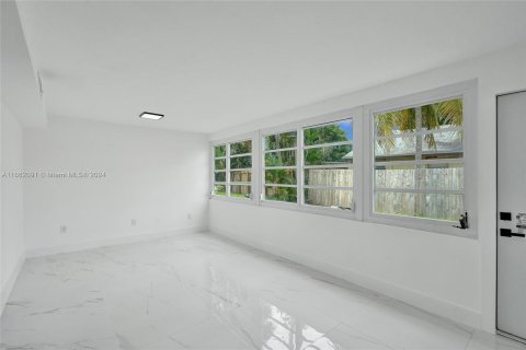 Villa ou maison à vendre à Pompano Beach, Floride: 4 chambres, 138.33 m2 № 1369253 - photo 19