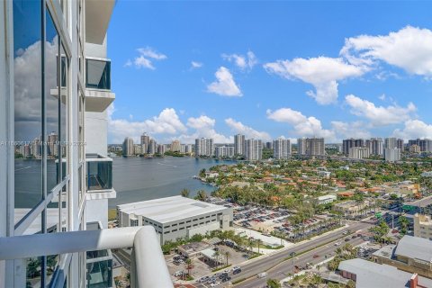 Copropriété à louer à Sunny Isles Beach, Floride: 3 chambres, 201.97 m2 № 1365941 - photo 13