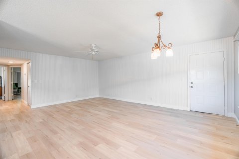 Copropriété à vendre à Stuart, Floride: 2 chambres, 110.37 m2 № 984234 - photo 20