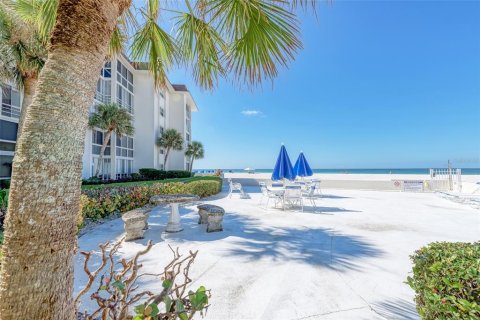 Copropriété à louer à Sarasota, Floride: 2 chambres, 115.94 m2 № 214507 - photo 4