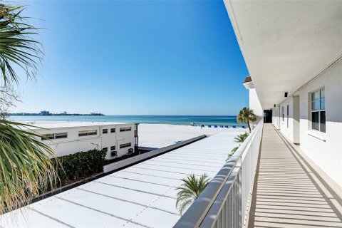 Condominio en alquiler en Sarasota, Florida, 2 dormitorios, 115.94 m2 № 214507 - foto 28