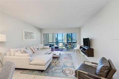 Condominio en alquiler en Sarasota, Florida, 2 dormitorios, 115.94 m2 № 214507 - foto 7