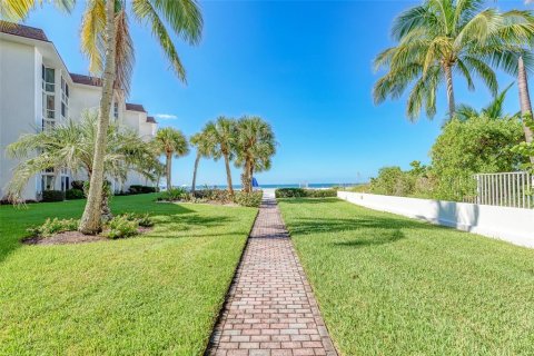 Condo in Sarasota, Florida, 2 bedrooms  № 214507 - photo 25