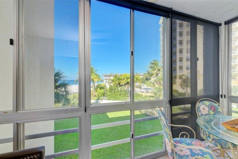 Condominio en alquiler en Sarasota, Florida, 2 dormitorios, 115.94 m2 № 214507 - foto 18