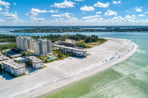 Copropriété à louer à Sarasota, Floride: 2 chambres, 115.94 m2 № 214507 - photo 30