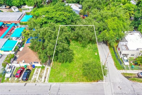 Immobilier commercial à vendre à Miami, Floride № 5978 - photo 8