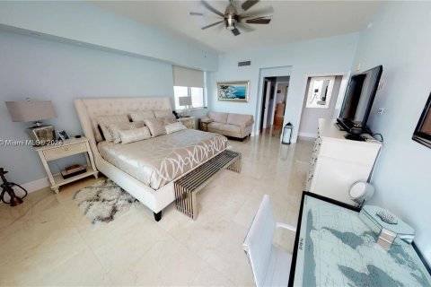 Copropriété à vendre à Aventura, Floride: 3 chambres, 277.59 m2 № 1271537 - photo 15