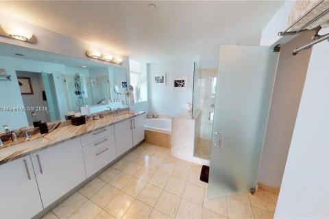 Copropriété à vendre à Aventura, Floride: 3 chambres, 277.59 m2 № 1271537 - photo 7