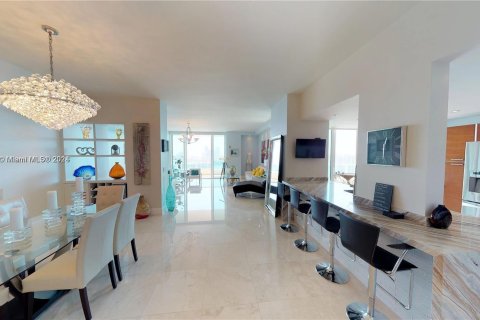 Copropriété à vendre à Aventura, Floride: 3 chambres, 277.59 m2 № 1271537 - photo 5