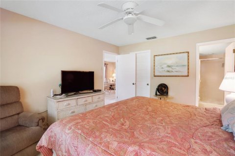 Condo in Hudson, Florida, 2 bedrooms  № 1249844 - photo 16