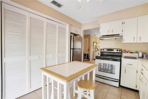 Condo in Hudson, Florida, 2 bedrooms  № 1249844 - photo 13