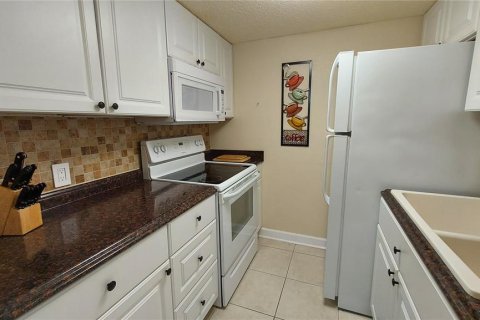 Copropriété à vendre à New Port Richey, Floride: 1 chambre, 62.43 m2 № 1249885 - photo 10