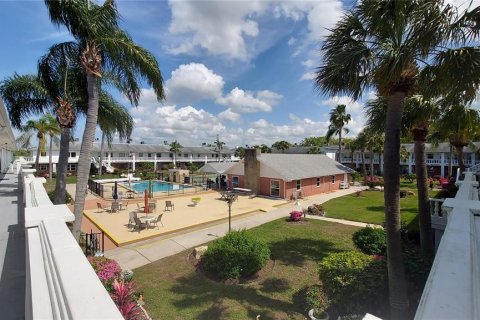 Condominio en venta en New Port Richey, Florida, 1 dormitorio, 62.43 m2 № 1249885 - foto 22