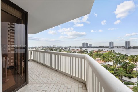 Copropriété à vendre à Aventura, Floride: 4 chambres, 376.25 m2 № 1268780 - photo 9