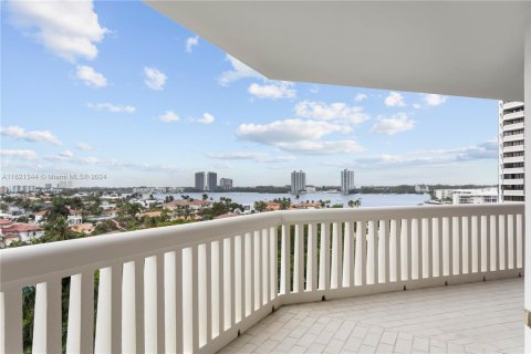 Condominio en venta en Aventura, Florida, 4 dormitorios, 376.25 m2 № 1268780 - foto 29